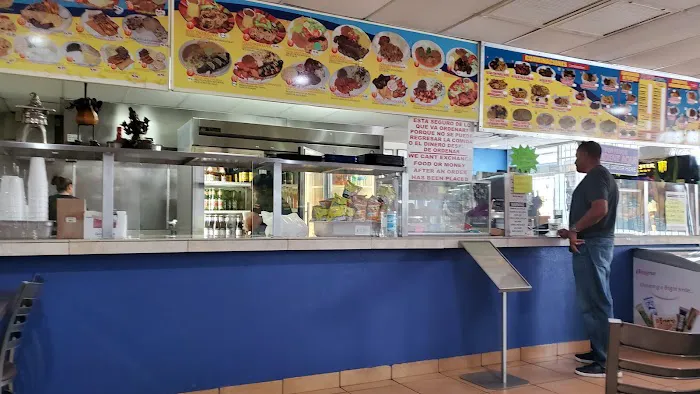 Pupusas Doña Mary Picture 2