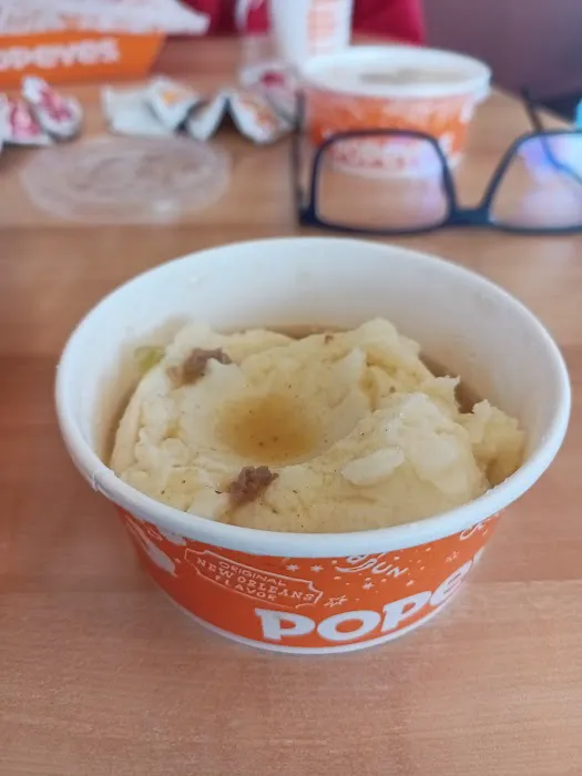 Popeyes Louisiana Kitchen Picture 7