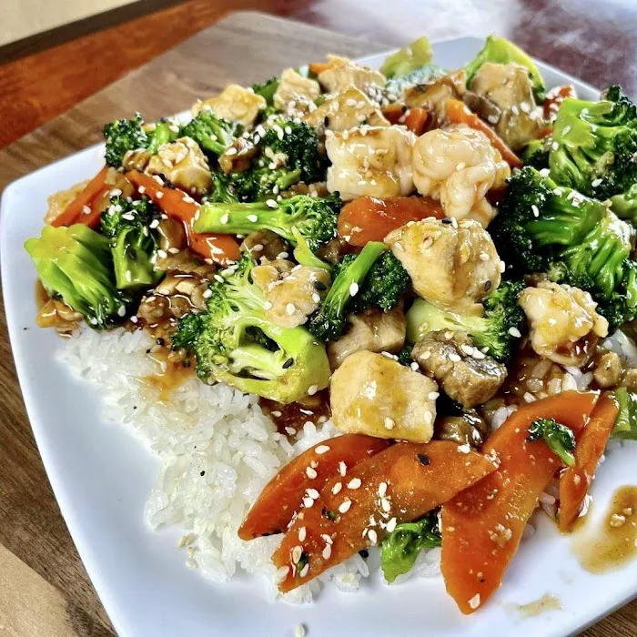 Sushi Sonora Sports Bar & Restaurant Picture 6