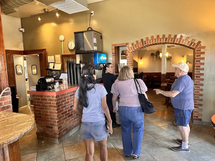 Pizza Heaven Bistro Picture 10