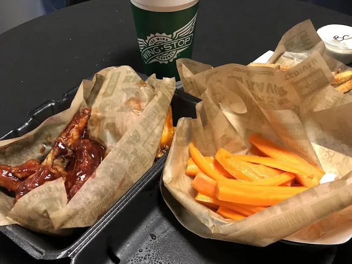 Wingstop Picture 2