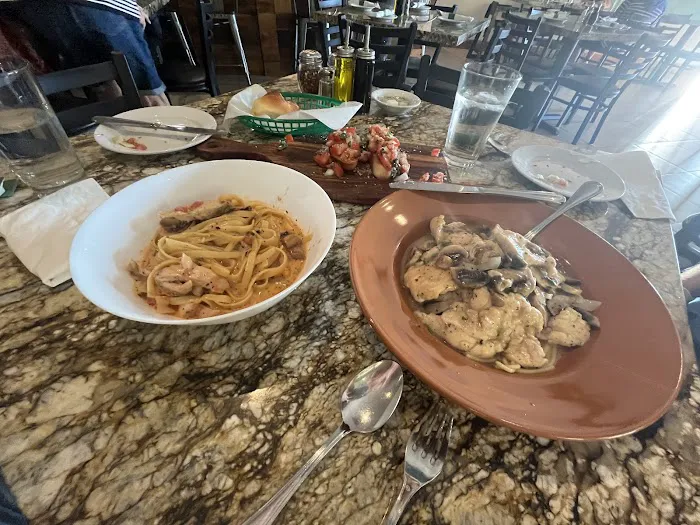 Adela's Italian Restaurant Picture 2