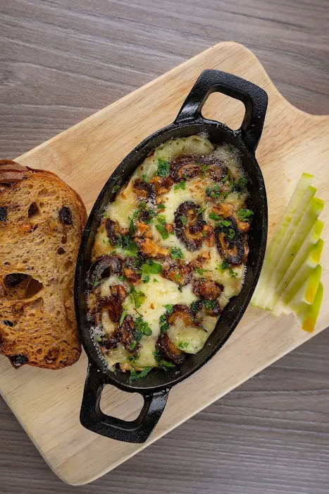 Foch Café & Bistro Picture 7