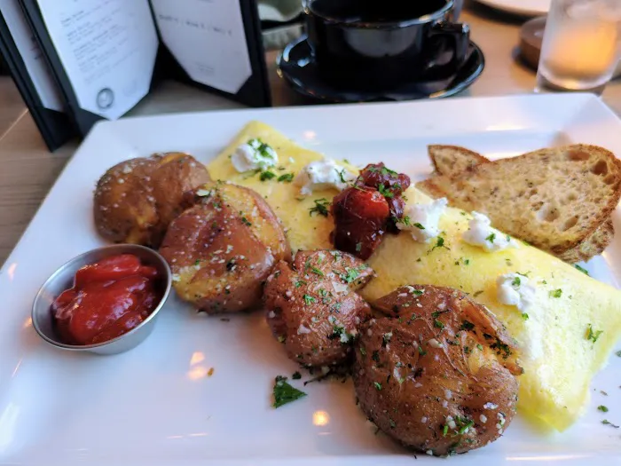 Foch Café & Bistro Picture 3