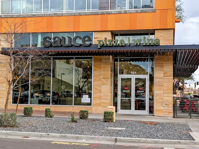 Sauce Pizza & Wine Picture 3