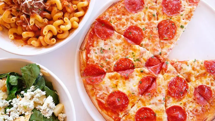 Sauce Pizza & Wine Picture 10