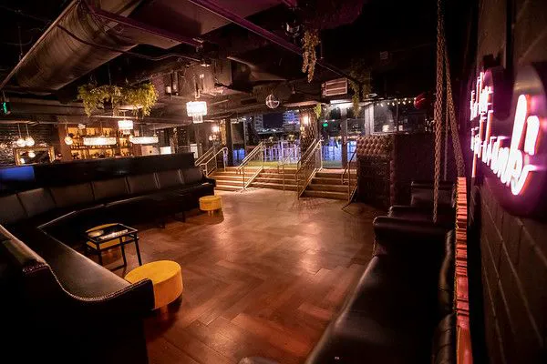 One One Bar Picture 3