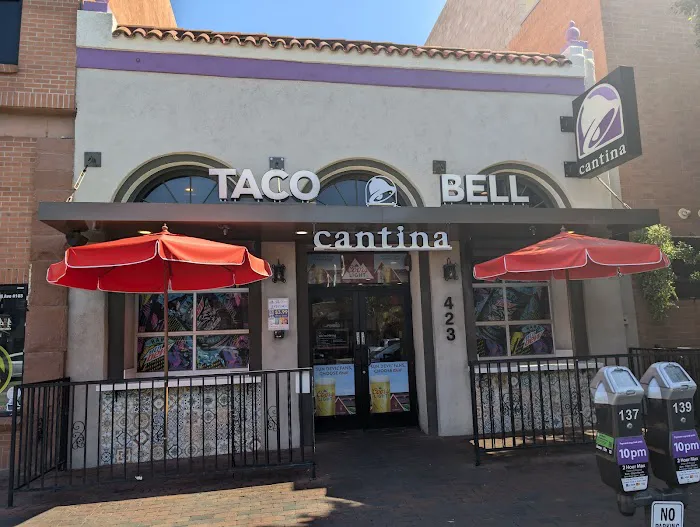 Taco Bell Cantina Picture 7