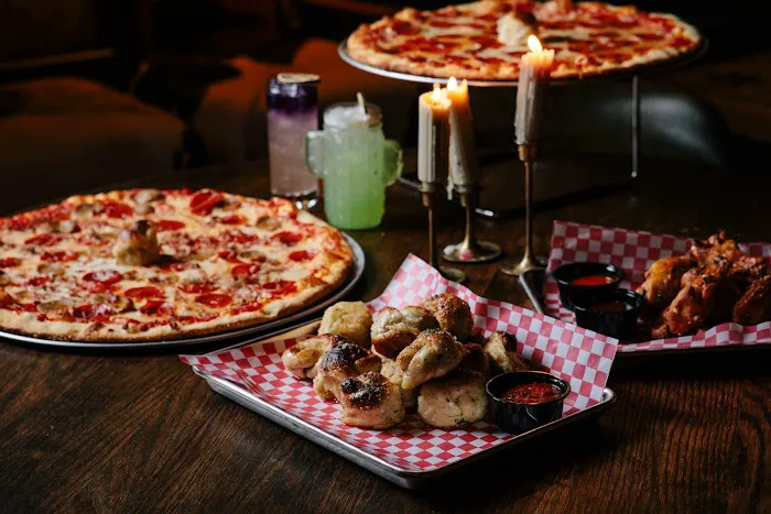 Night Owl Pizza & Drinks Tempe Picture 7