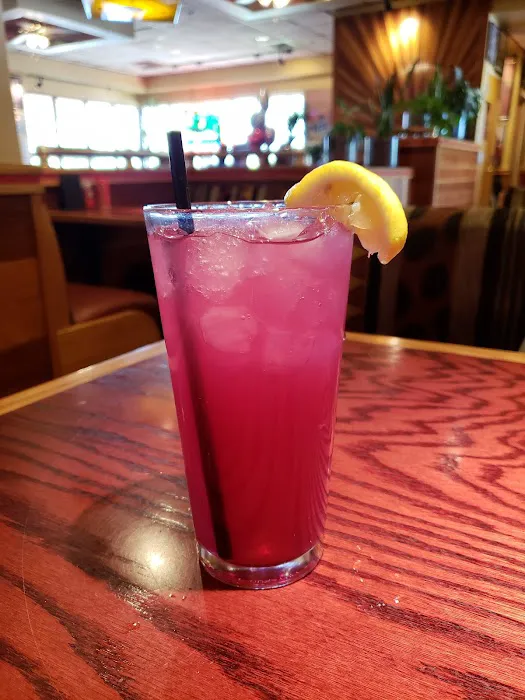 Red Robin Gourmet Burgers and Brews Picture 10