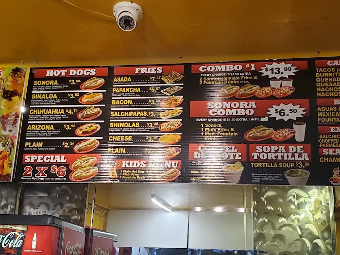 La Pasadita Hot Dogs Picture 3