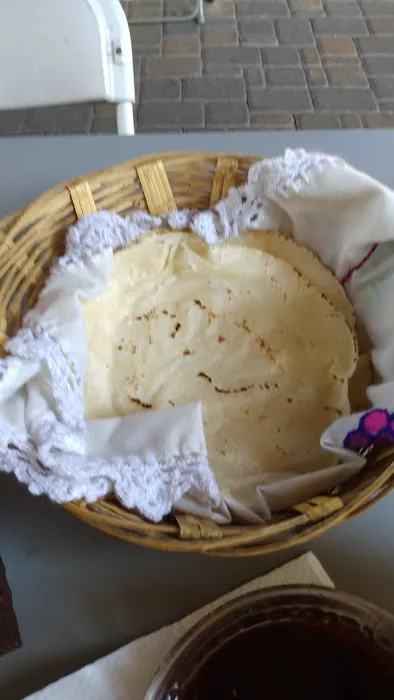 Birrieria la poderosa Picture 4