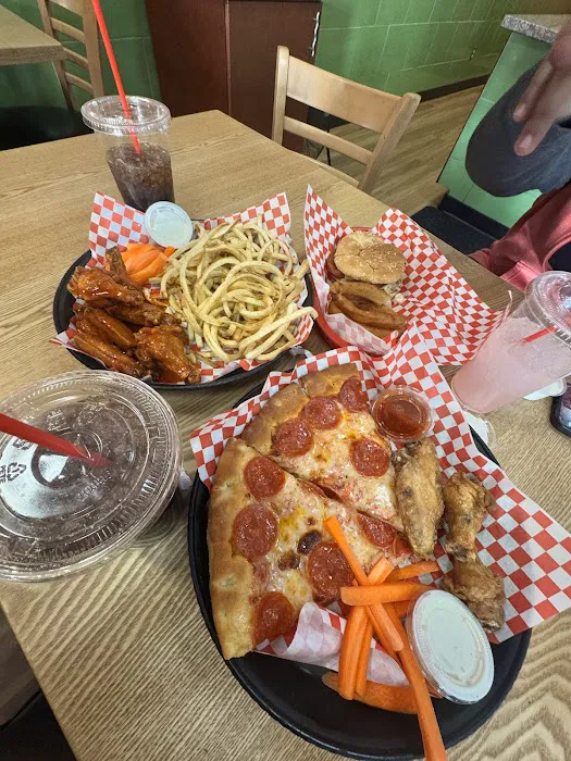 Aldo's Hot Wings Picture 10