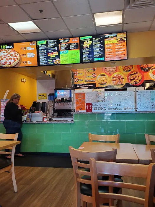 Aldo's Hot Wings Picture 9