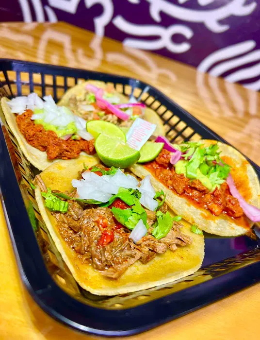 tacos y birria Obregon Picture 7