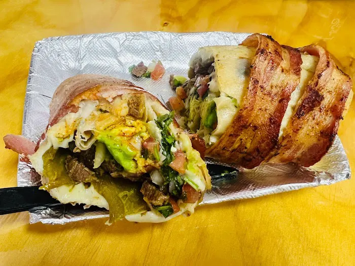 tacos y birria Obregon Picture 2