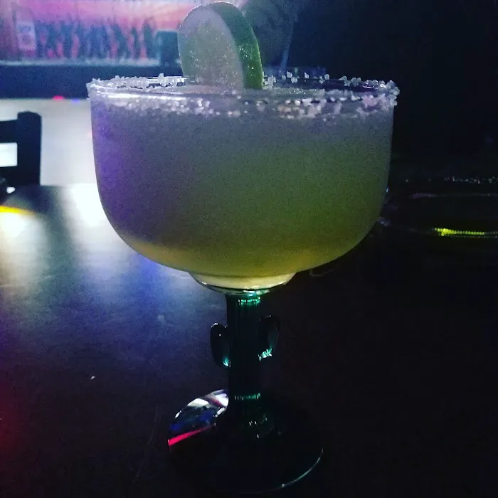 Los Armandos Picture 10