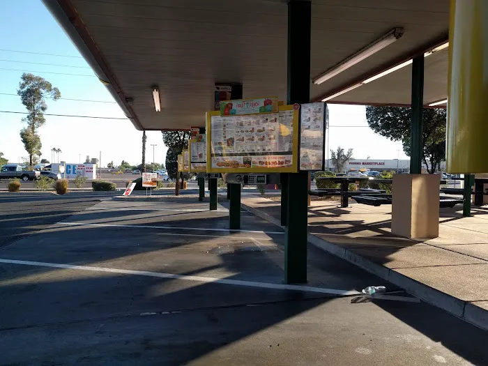 Sonic Drive-In Picture 2