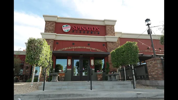 Spinato's Pizzeria and Family Kitchen Picture 7