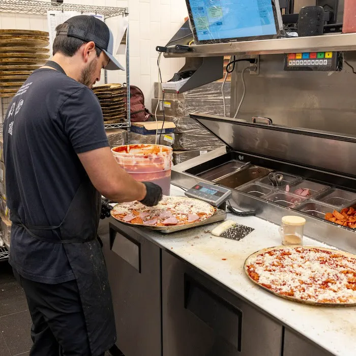 Spinato's Pizzeria and Family Kitchen Picture 2