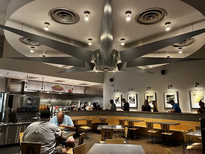 Chipotle Mexican Grill Picture 10