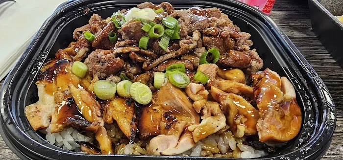 Yogis Grill Picture 7