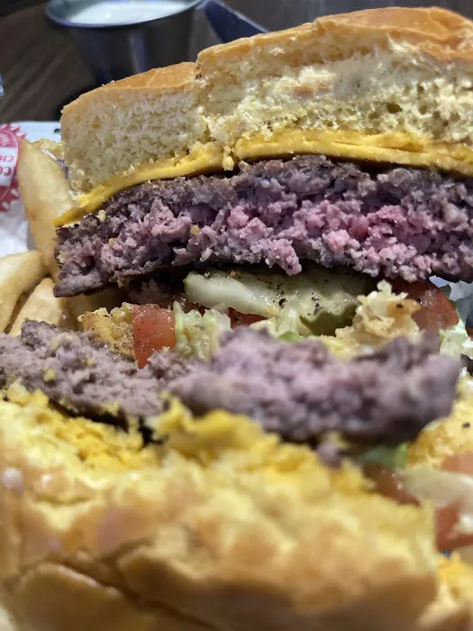 Cold Beers & Cheeseburgers Picture 6