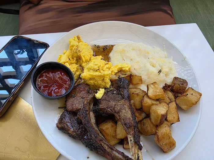 Brunch & Sip Picture 3