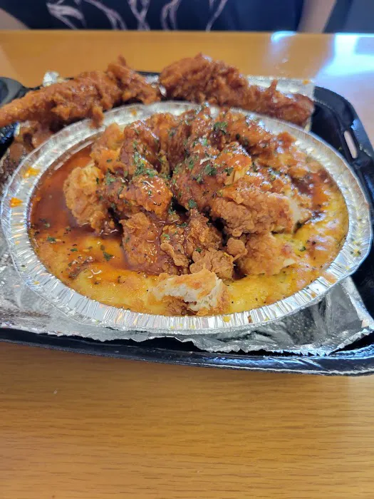 Mac Daddy Wingz and Cheeze Picture 4