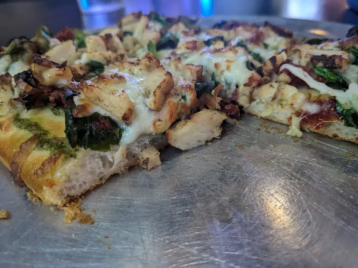 Zesty Zzeeks Pizza & Wings Picture 9