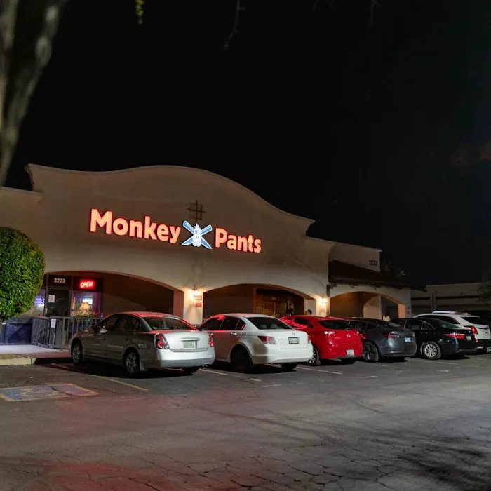 Monkey Pants Bar & Grill Picture 3