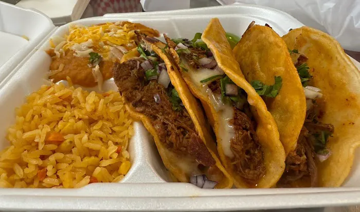 Oscar's Taco Shop Picture 4