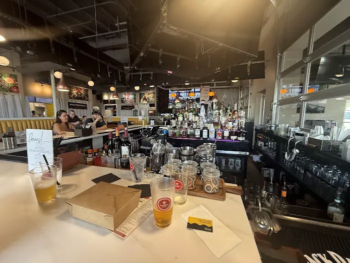 Tempe Eats Food Hall & Bar Picture 4