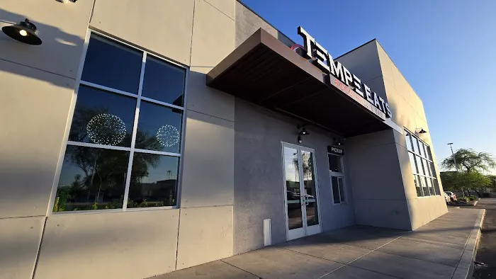 Tempe Eats Food Hall & Bar Picture 2