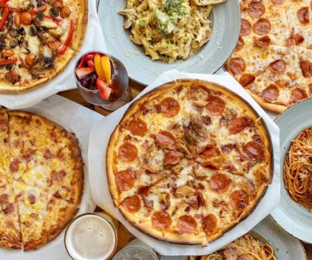 Tempe Eats Food Hall & Bar