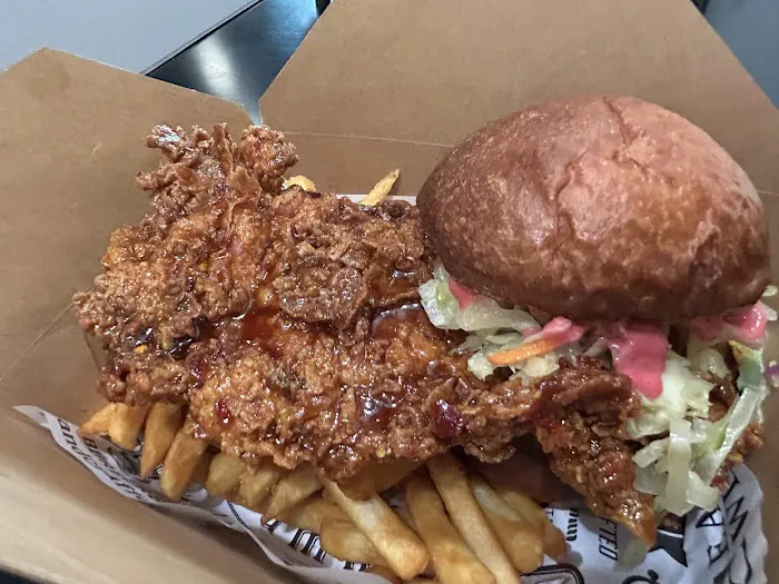 Tempe Eats Food Hall & Bar Picture 5