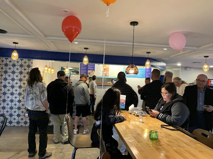 Niro's Gyros Picture 9