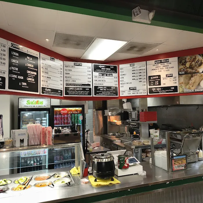 Salsitas tacos Al carbon Picture 5