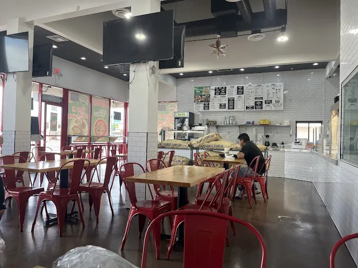 Salsitas tacos Al carbon Picture 2