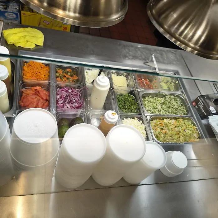 Salsitas tacos Al carbon Picture 10