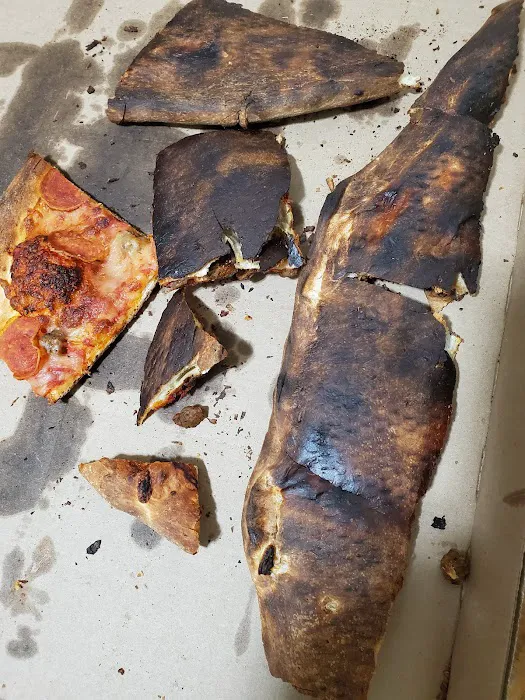 Celas's Pizza Picture 5