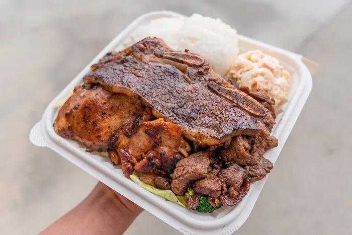 Ono Hawaiian BBQ Picture 4