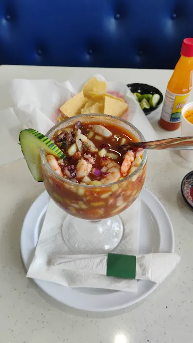 Mariscos Mi Nuevo Nayarit Picture 10