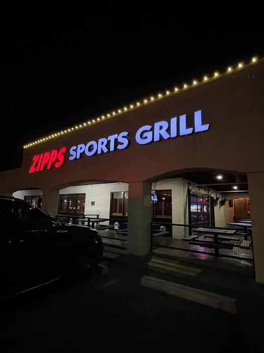 Zipps Sports Grill Picture 8