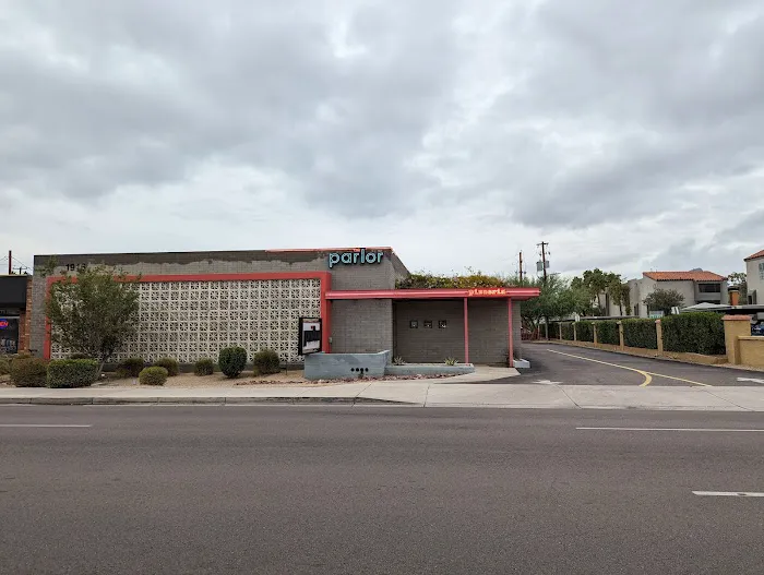 The Parlor Pizzeria Picture 8