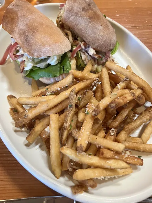 The Parlor Pizzeria Picture 2