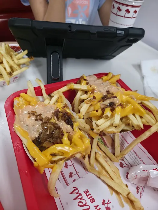 In-N-Out Burger Picture 2