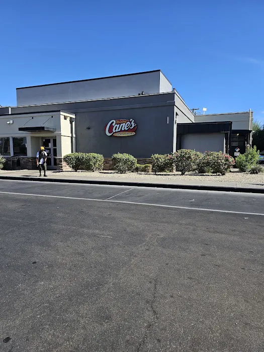 Raising Cane's Chicken Fingers Picture 3