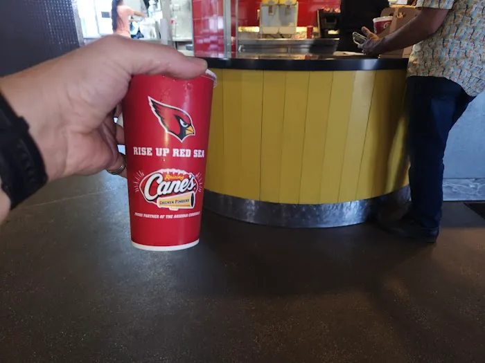 Raising Cane's Chicken Fingers Picture 2