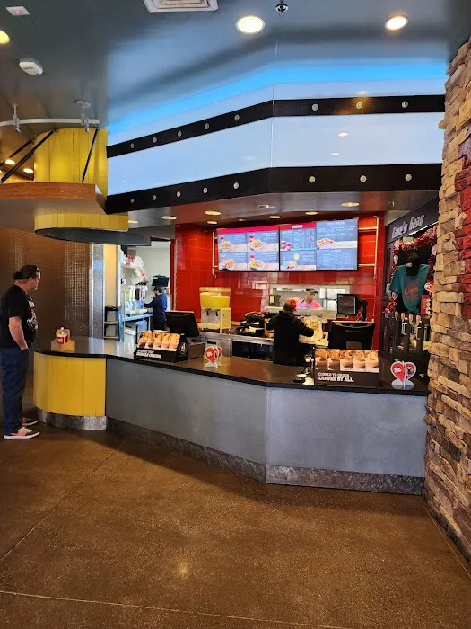 Raising Cane's Chicken Fingers Picture 8